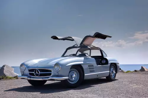 Mercedes-Benz 300 SL 